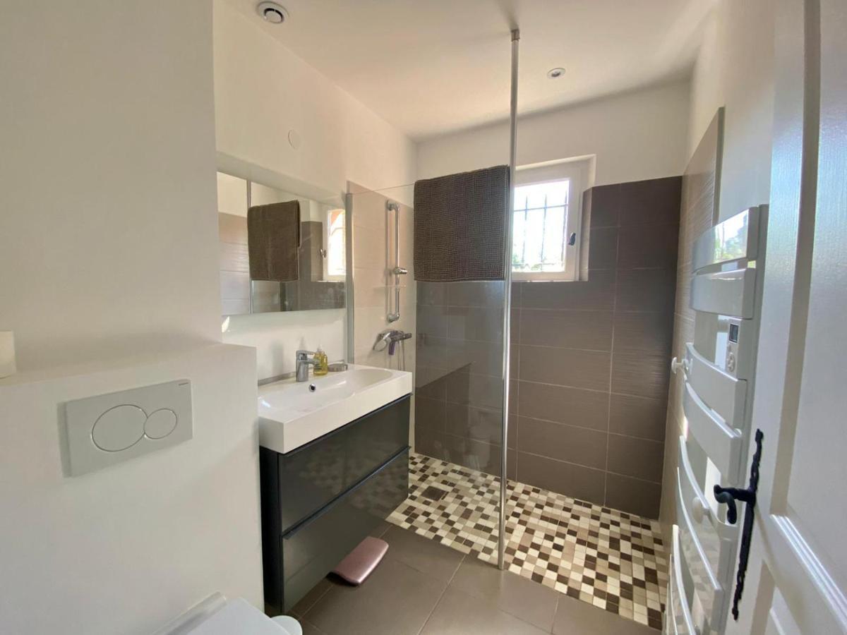Villa Vue Mer Donnant Sur Le Golfe De St Tropez, 2 Chambres, 6 Pers, Piscine Commune سان تروبيه المظهر الخارجي الصورة